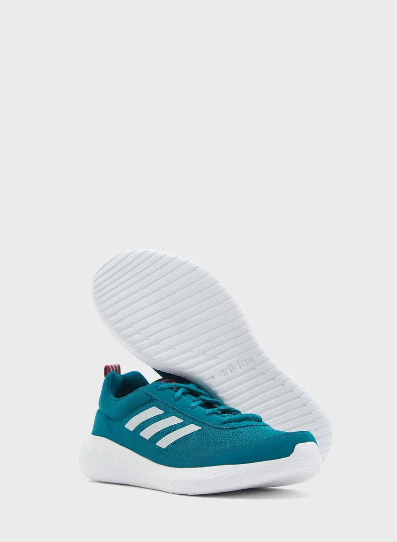 adidas حذاء رياضي مزين بشعار الماركة