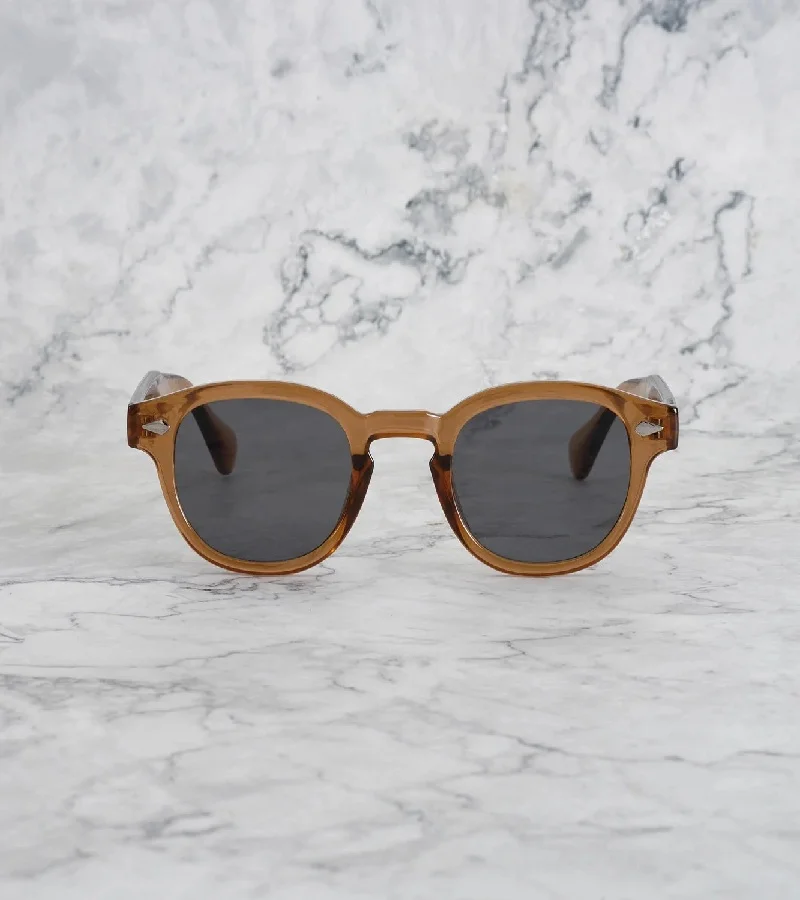  اكسبليست باوتس نظارات شمسية أنيقة للجنسين من جوني كولورد بني رمادي