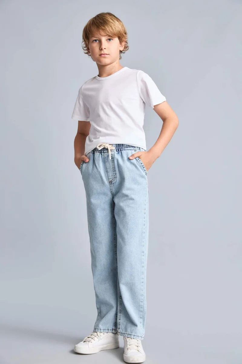 ديفاكتو Jeans