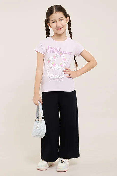 أر أند بي Printed T-Shirt with Crew Neck and Short Sleeves