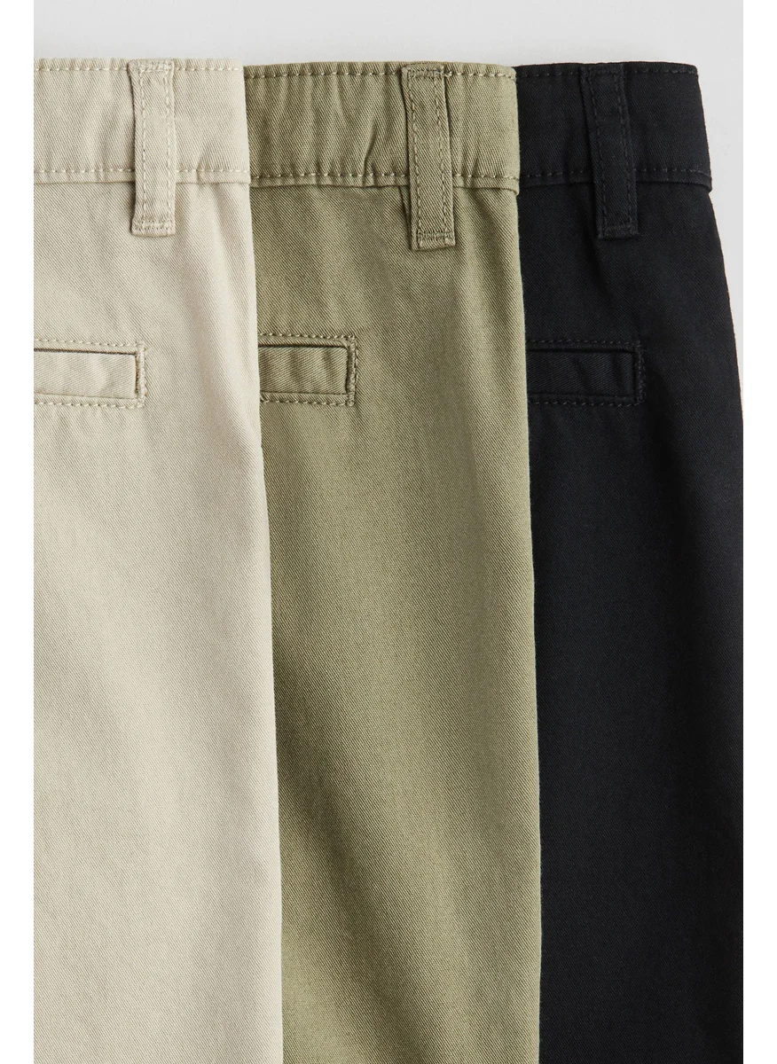 اتش اند ام 3-Pack Cotton Chino Shorts