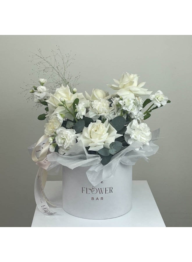Generic Misty White Fresh Flowers 