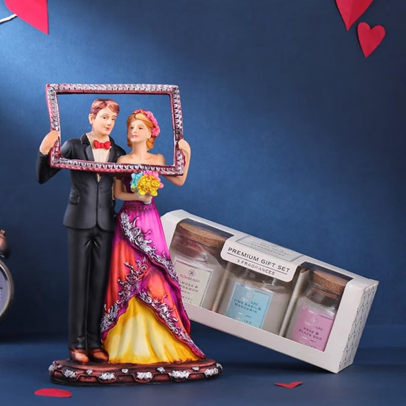 Floweraura Floweraura Love Special Romantic Framed Loving Couple Showpiece with Elegant 3 Jar Fragrant Candles for Valentines Day Gift Birthday Gift Candle Night Dinner Memorable Occasions