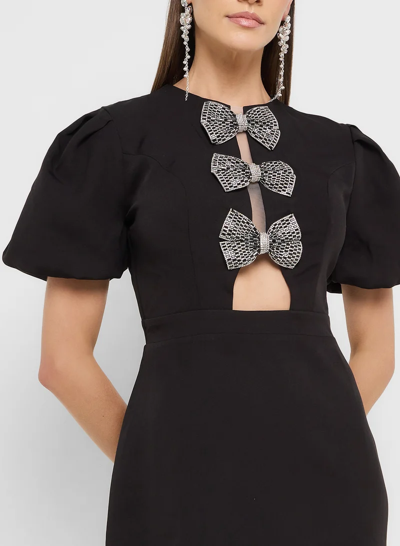 Ginger Boutique eclat luxe puff sleeves dress with diamante bow detail