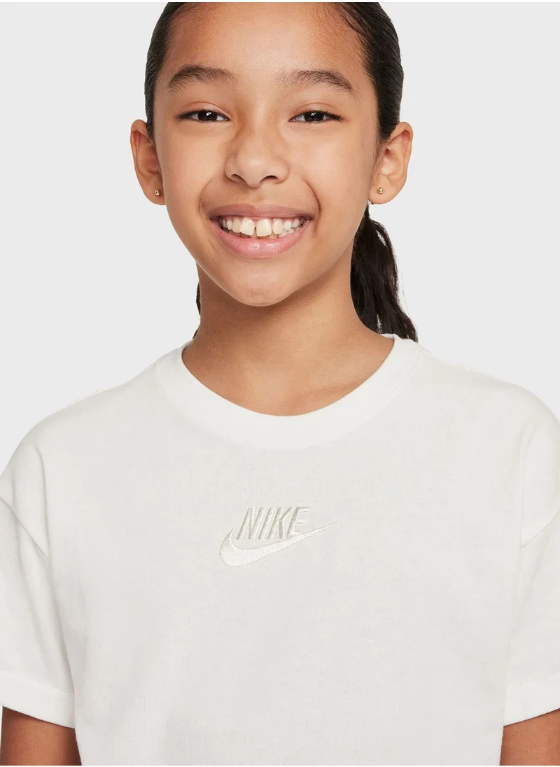 Nike Youth Nsw Premium Essential T-Shirt