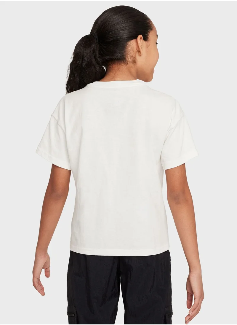 Nike Youth Nsw Premium Essential T-Shirt