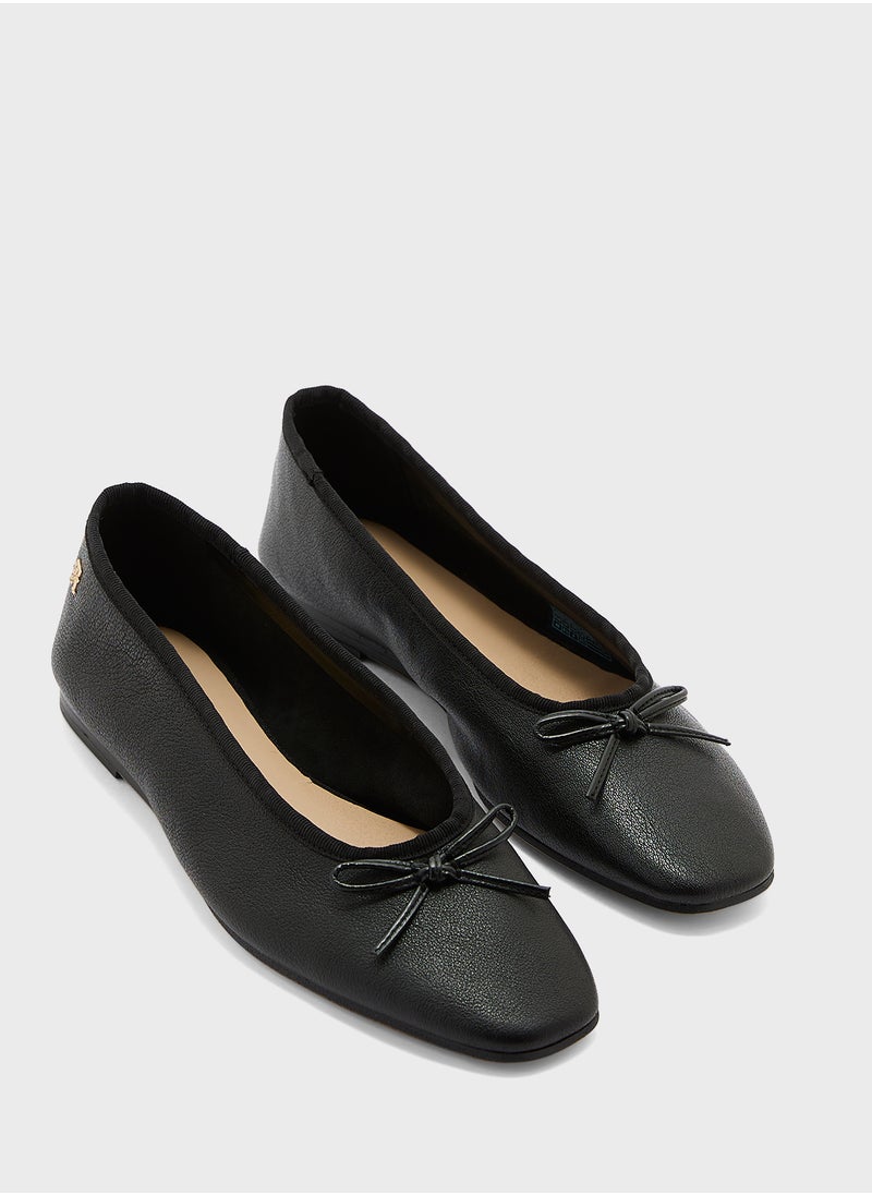 TOMMY HILFIGER - Logo Detail Ballerina - Image 1