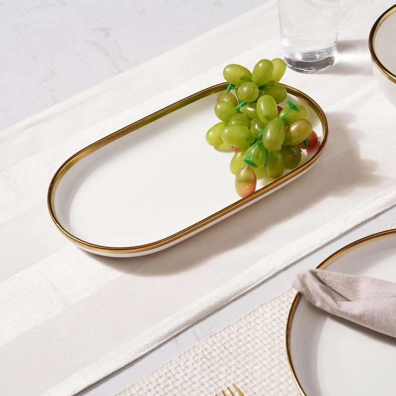 Pan Home طبق ريجالي oval 30x17x3 سم - أبيض وذهبي - Image 1