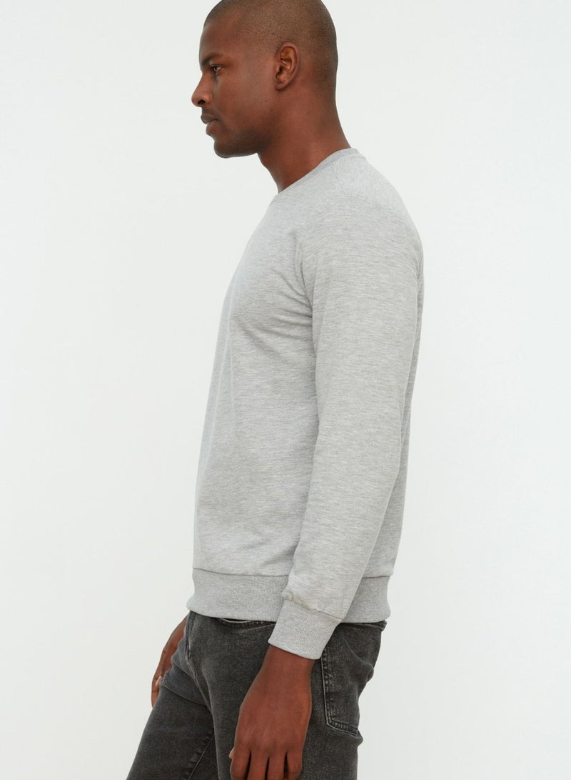 trendyol Essential Sweatshirt  - Image 2