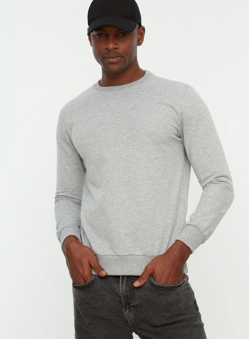 trendyol Essential Sweatshirt  - Image 5