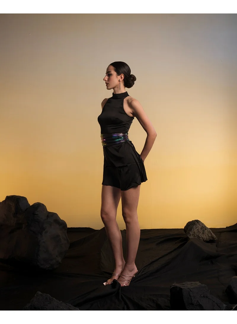 أوهسوفلي فستان نسائي قصير أنيق بتصميم أنيق وجذاب بلمسة عصرية وجودة عالية مثالي للإطلالات الكاجوال والمناسبات الاجتماعية والأناقة العصرية