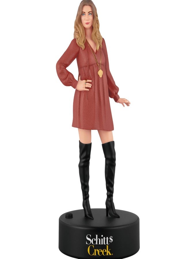 Hallmark Keepsake زينة عيد الميلاد التذكارية من هولمارك لعام 2025، شخصية أليكسيس روز من مسلسل شيتس كريك مع صوت، هدايا من المسلسلات التلفزيونية - Image 5