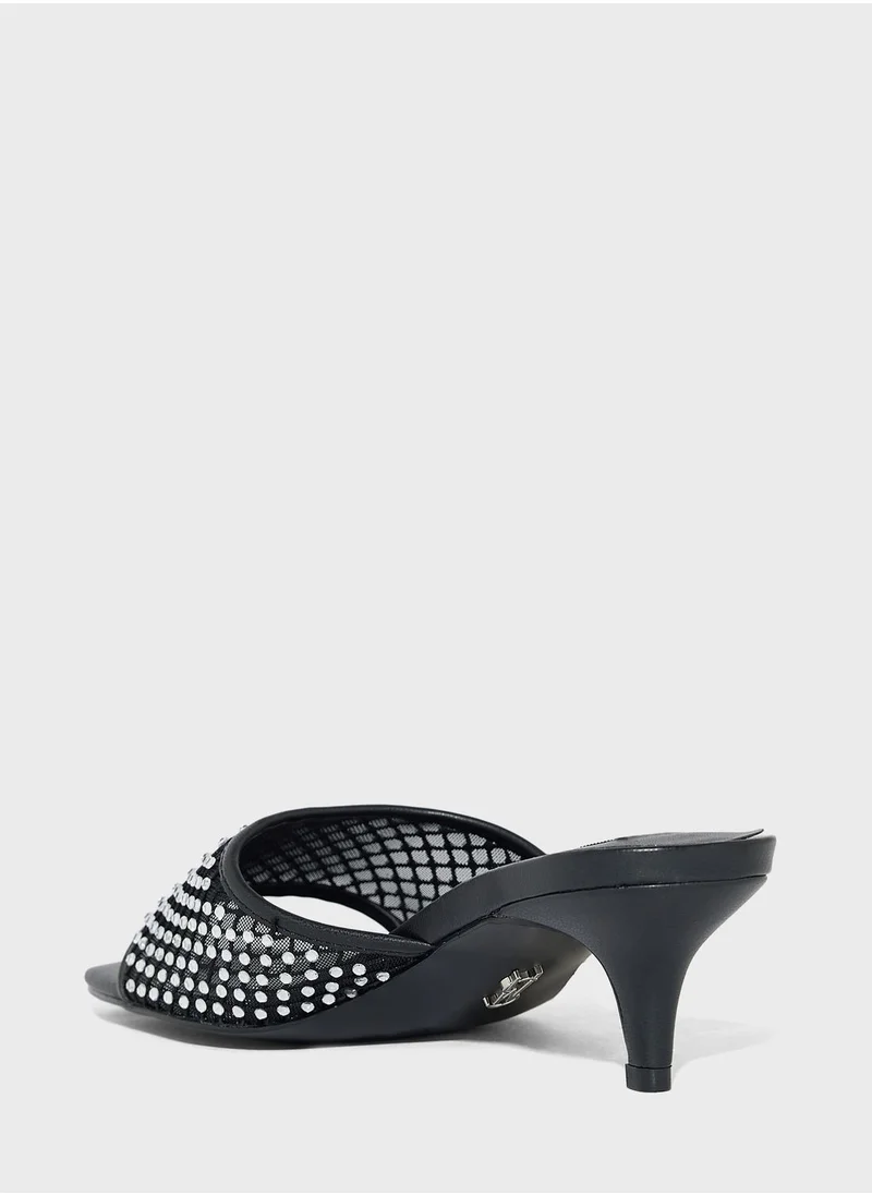 STEVE MADDEN Cross Strap Mid Heel Sandals