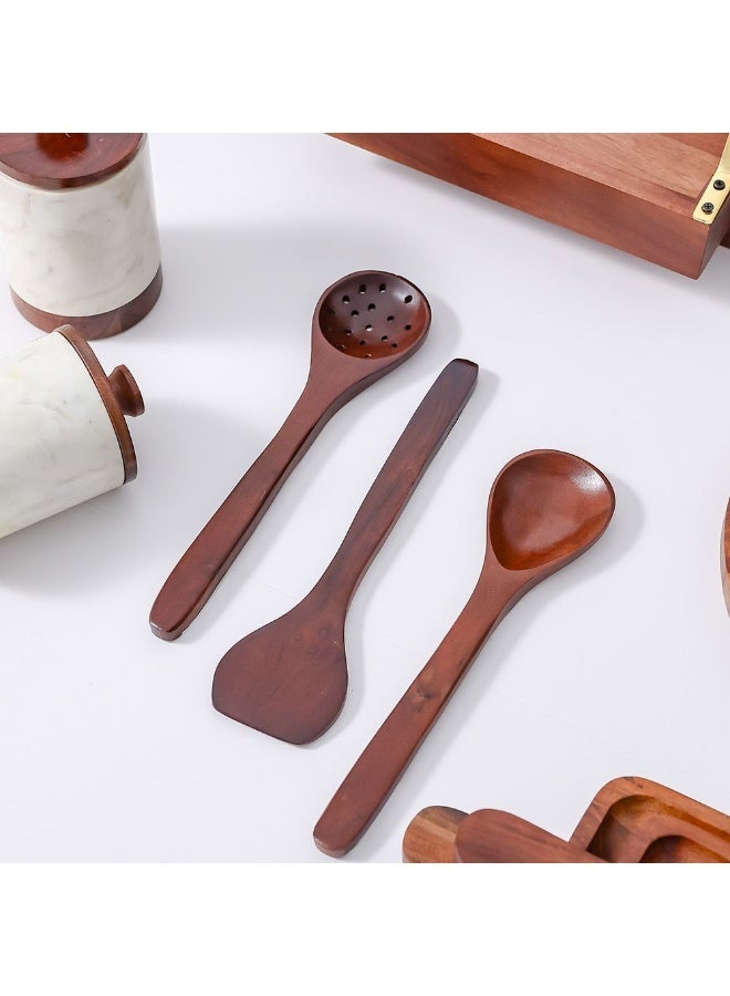Chef's Delight Acacia Wood Ladle - 7x30x2cm | Durable Kitchen Tool for Cooking & Serving | Ideal for Soups, Stews & Sauces | Eco-Friendly & Stylish Design - Image 3