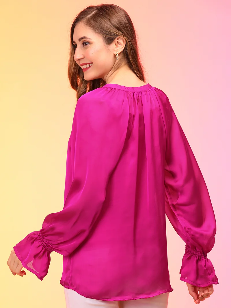globus Women Round Neck Raglan Sleeves Party Top