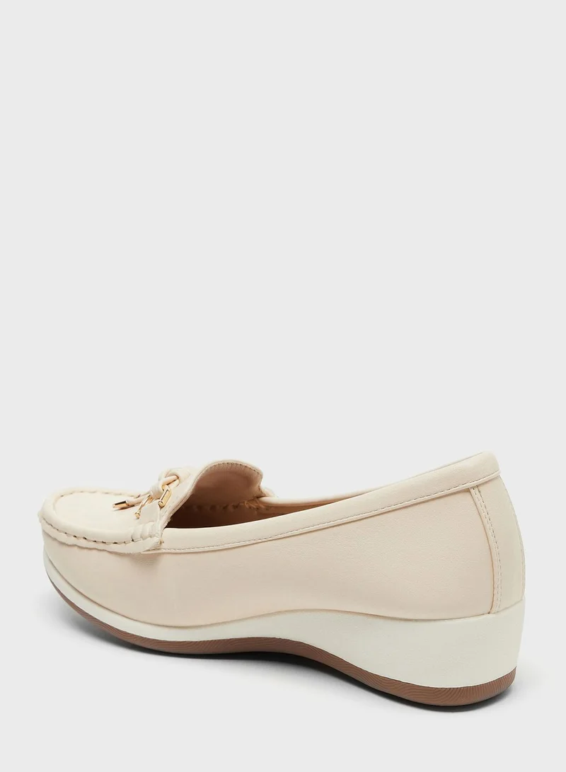 Le Confort Pointed Toe Moccasins