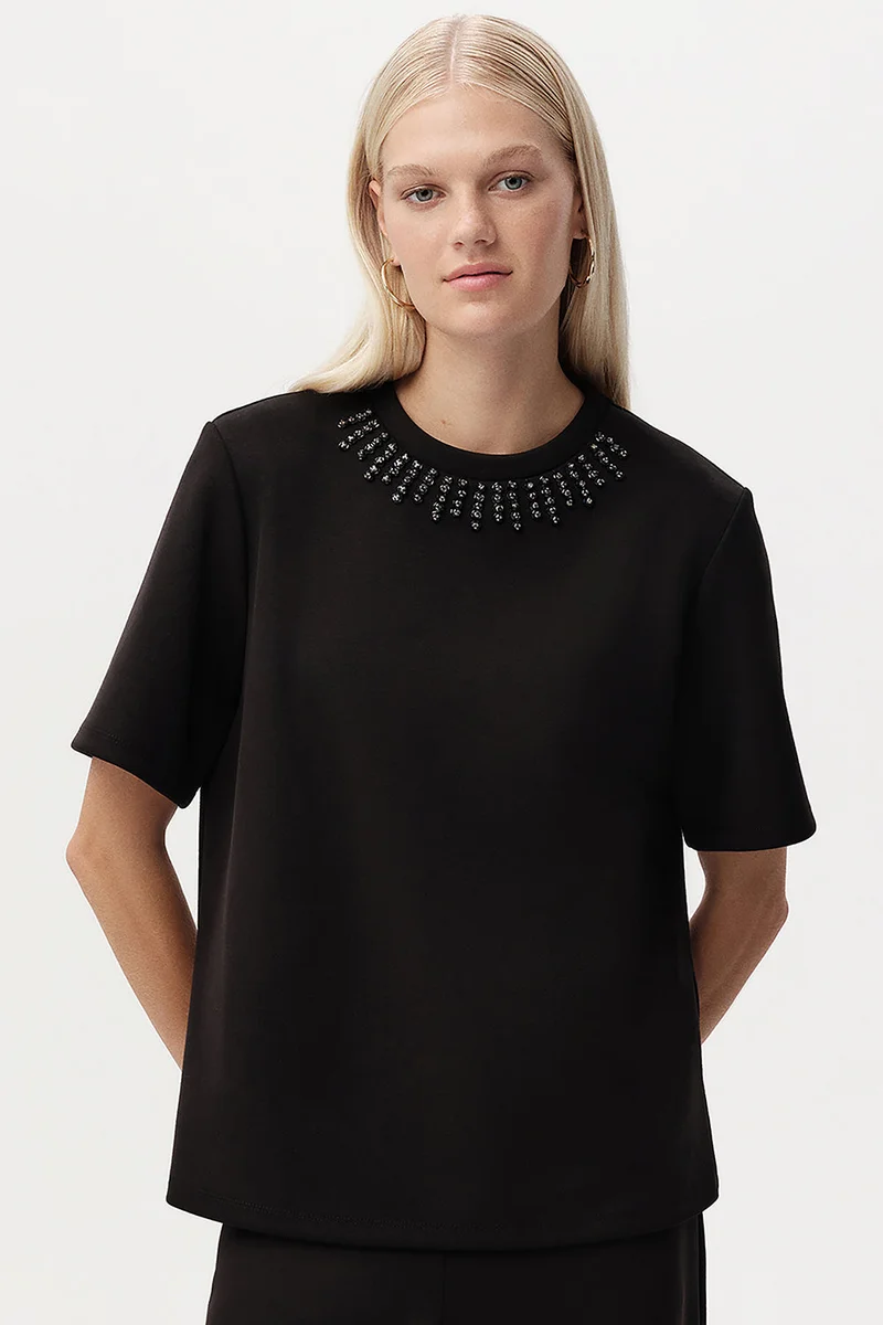 EXQUISE Stone Detail Crew Neck Short Sleeve T-Shirt