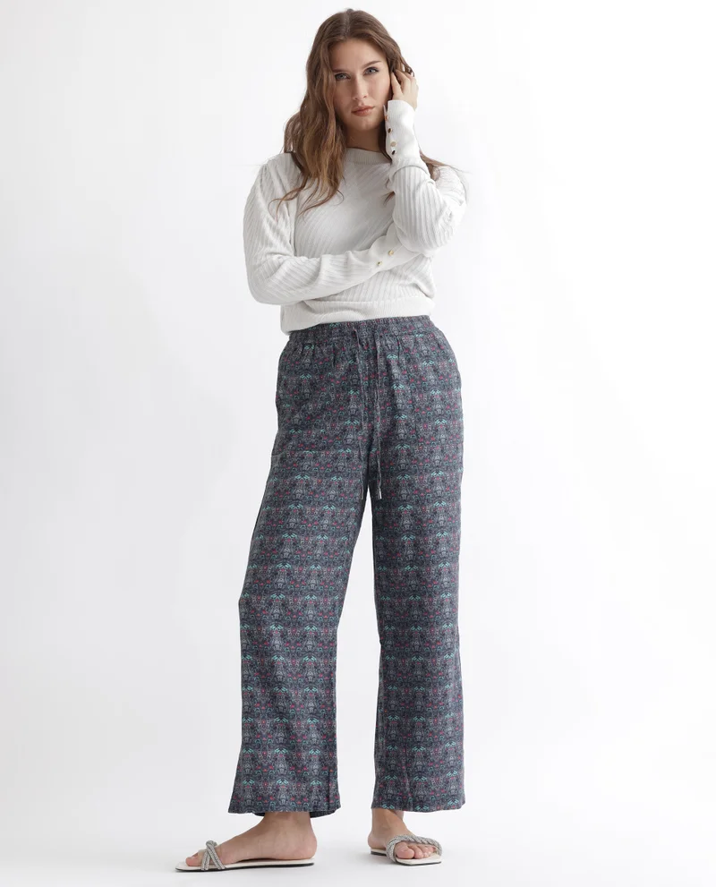 Rareism Women's Relaxed Fit Trousers In Moghul Print