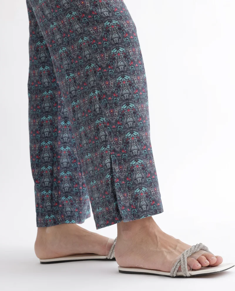 Rareism Women's Relaxed Fit Trousers In Moghul Print