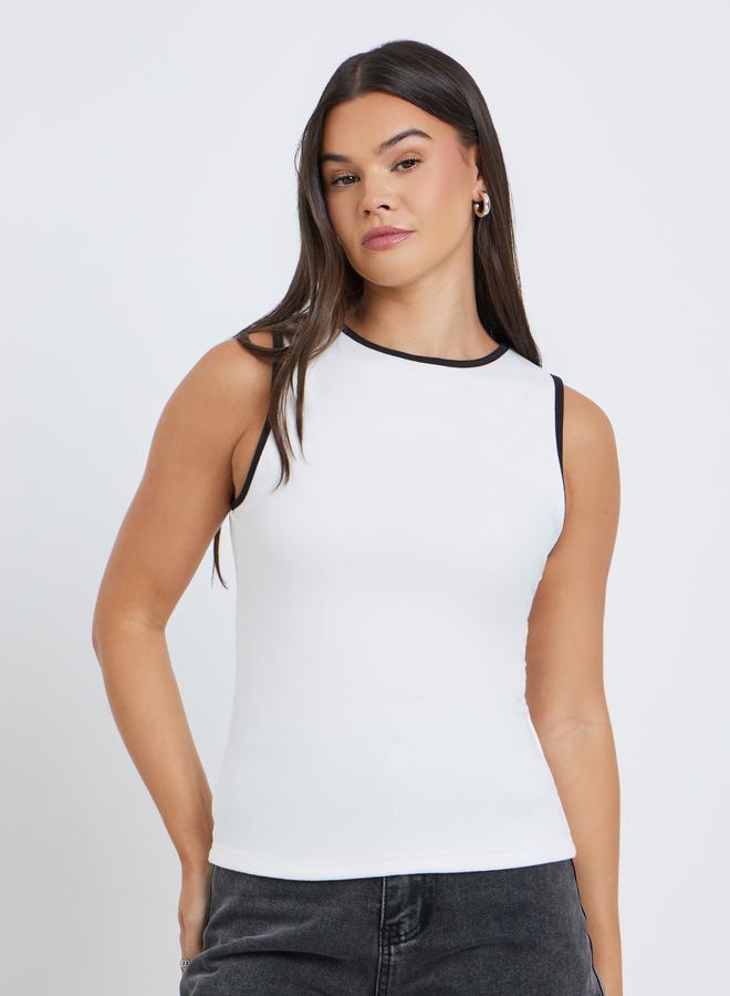 Styli Women White Contrast Binding Fitted Tank - Image 3