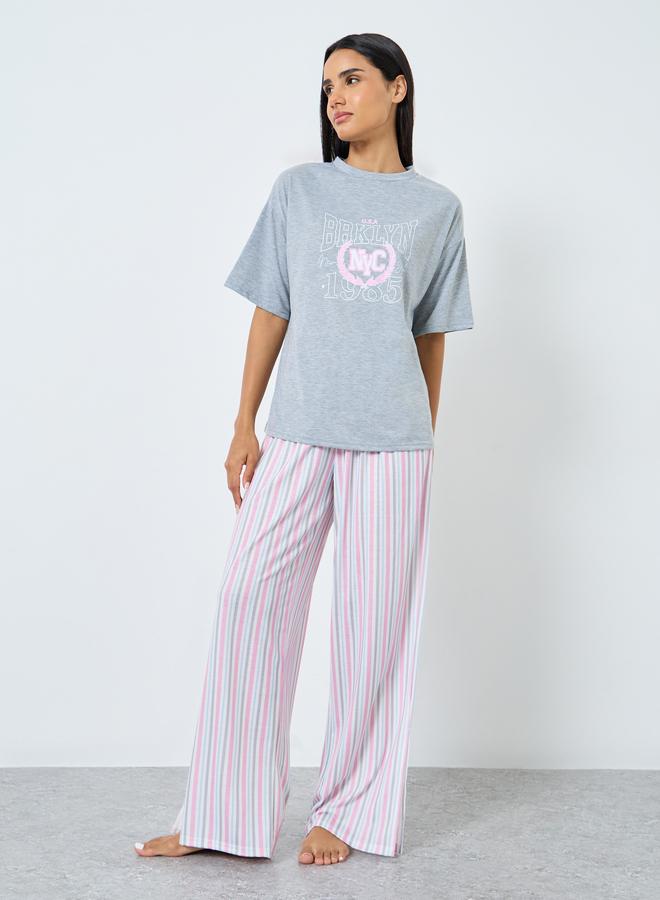 Styli NYC Graphic Drop Shoulder T-Shirt and Side Slit Pyjama Set - Image 2