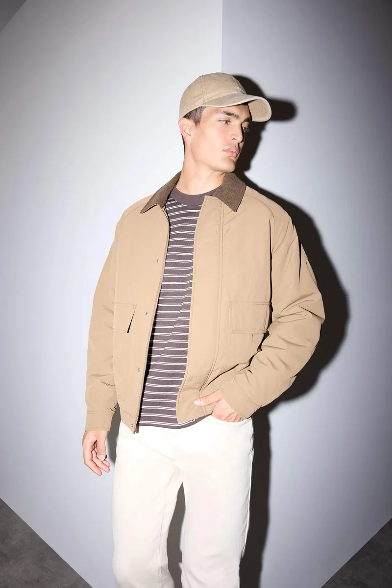 Regular Fit Shirt Collar Pocketed Jacket