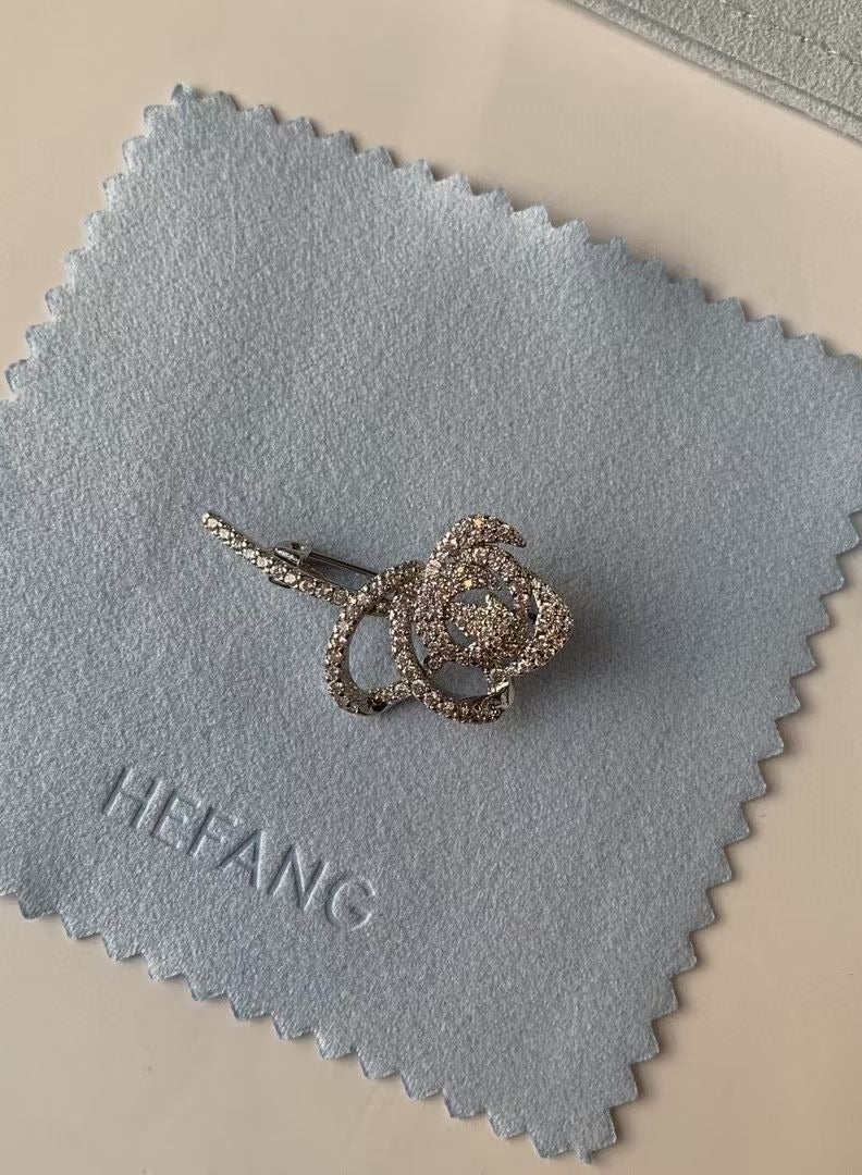 HEFANG Gentle Elegant Personalized Fashionable Rose Brooch  - Image 2