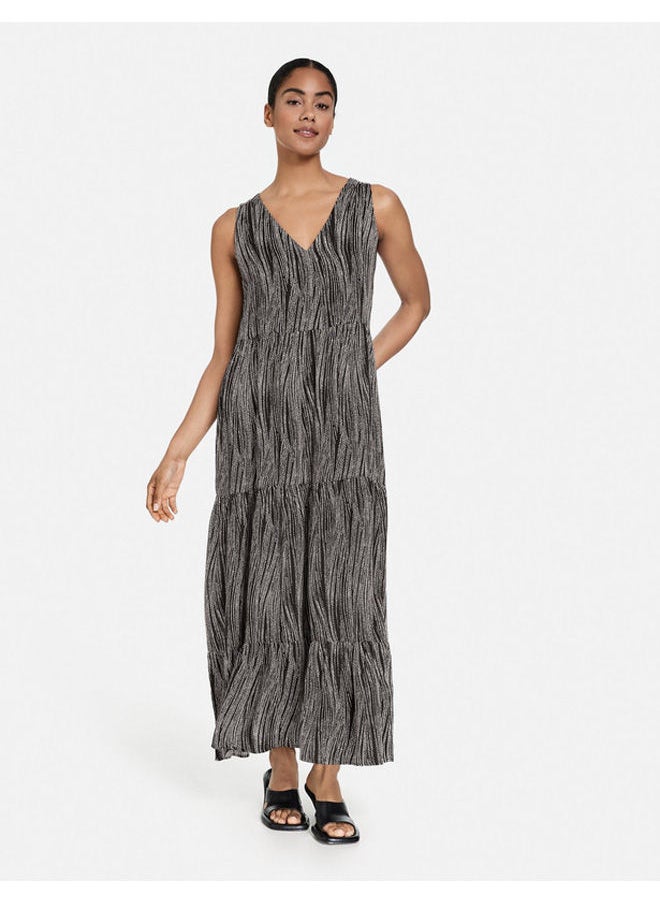 GERRY WEBER فستان ماكسي بدون أكمام مع لمسة نهائية من الساتان  - Image 1