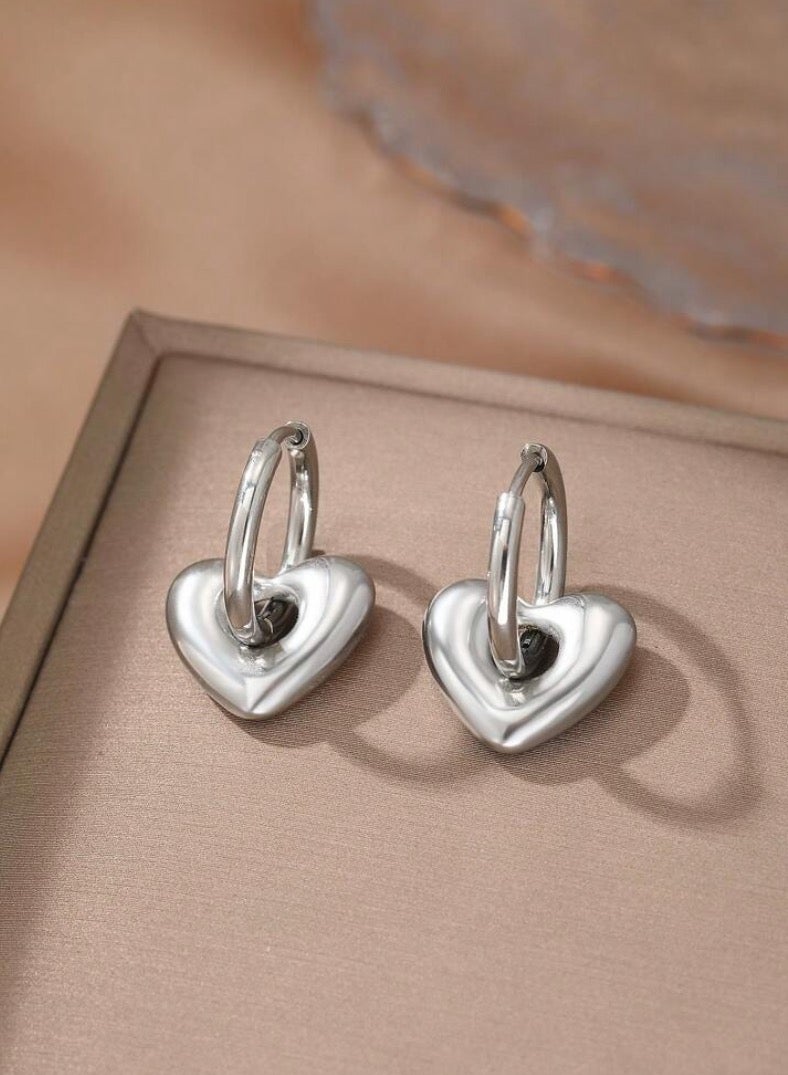 إيكوال حلق اذن نسائي من الاستانلس ستيل دائري باللون الفضي أنيق وعالي الجودة - Image 2