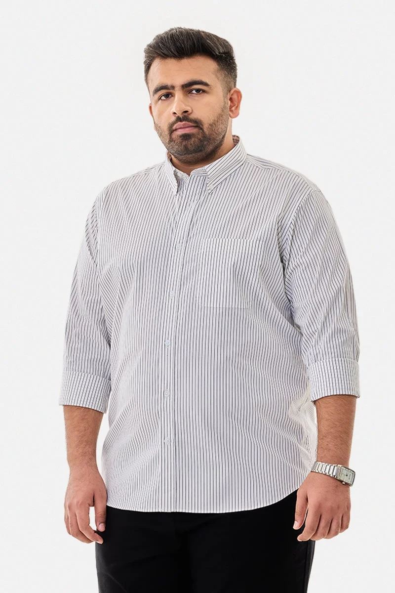 سنيتش قميص مقلم مطاطي بمقاس كبير