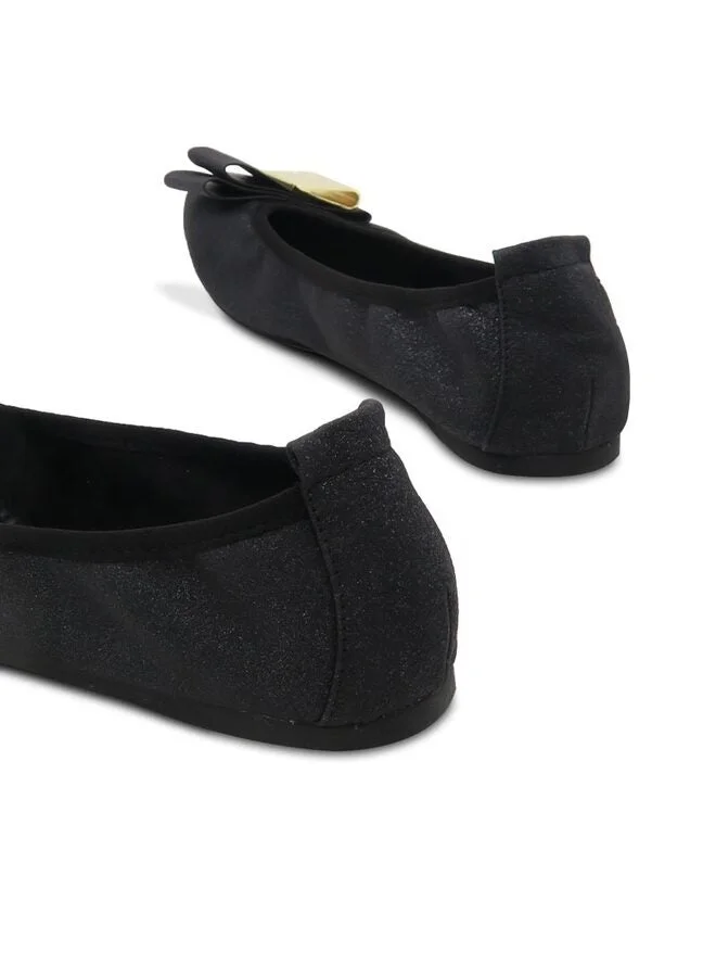 Vincci Pointed Toe Flat pumps