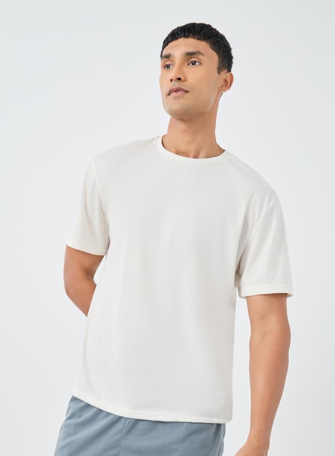 Styli Back Graphic Print T-Shirt and Shorts Set - Image 2