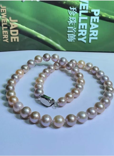 Natural freshwater pearl necklace