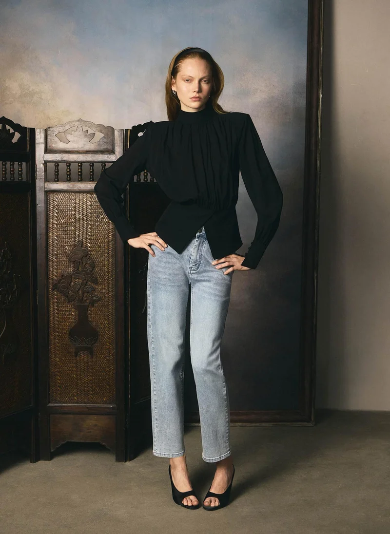Lichi  Cropped straight-leg jeans in dense denim for Women | Best Price UAE