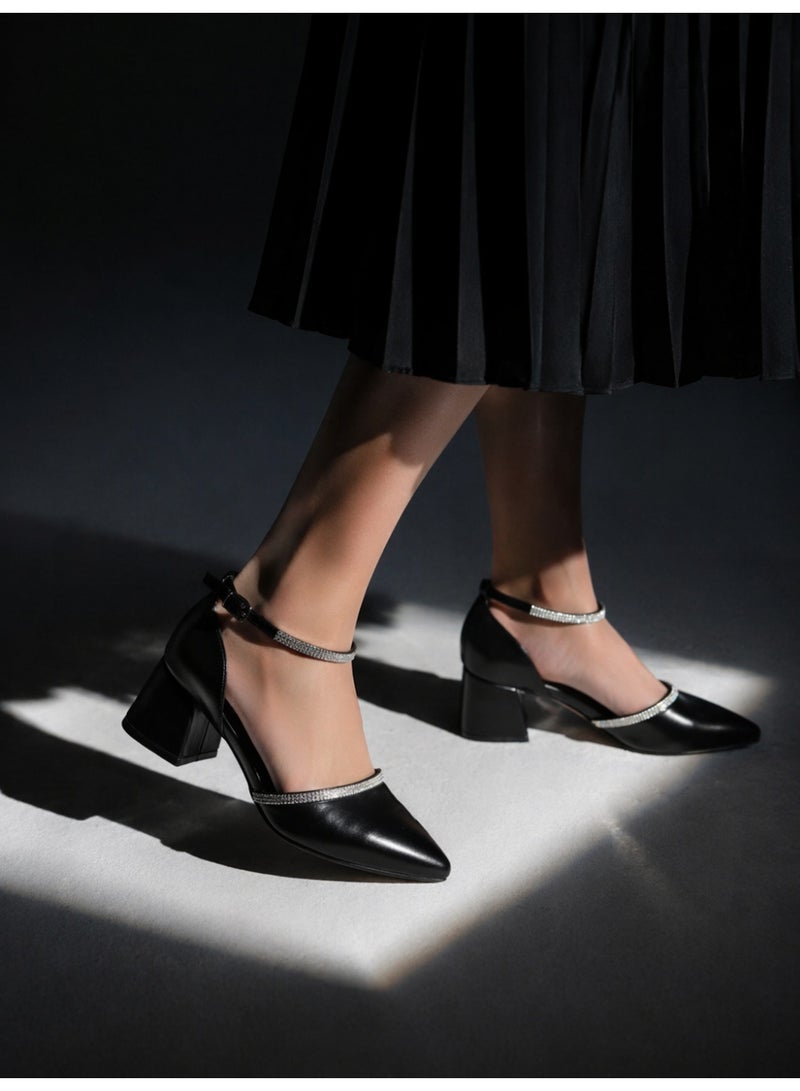 لايف ستيلاش  أحذية كعب متوسط جلد بشريط الماظ F-617 - أسود - Image 4