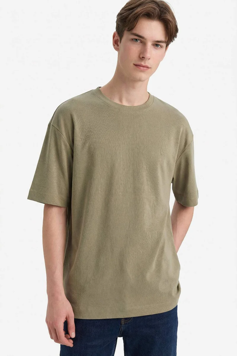 DeFacto Boxy Fit Crew Neck Short Sleeve T-Shirt