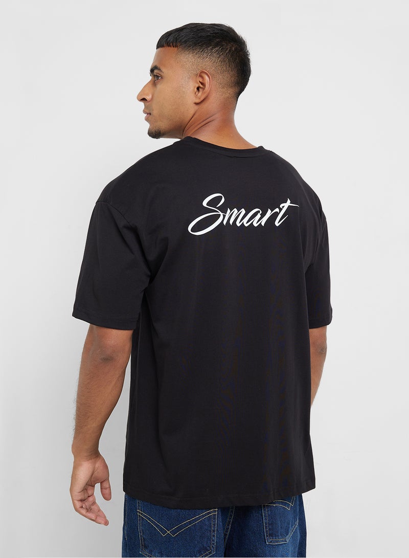 سفنتي فايف تيشيرت جرافيك واسع - Image 1