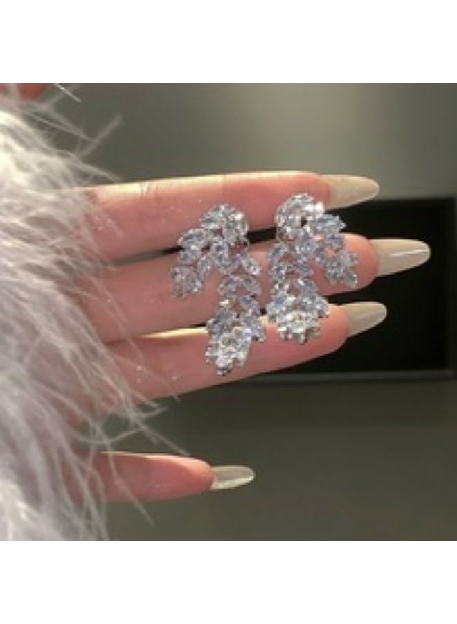 Light Luxury and High-end Wheat-shaped Agate S925 Silver Needle Earrings - Image 2