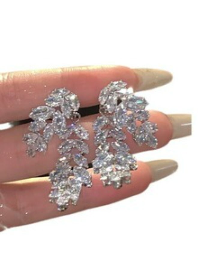 Light Luxury and High-end Wheat-shaped Agate S925 Silver Needle Earrings - Image 5