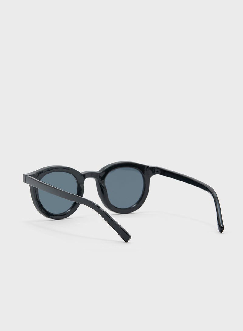Seventy Five Casual Round Shape Sunglasses  - Image 2