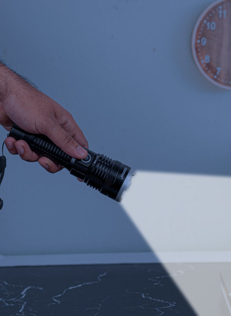 جيباس مصباح يدوي LED قابل لإعادة الشحن - GFL51000/ 20 واط، 2500 لومن، مثالي للاستخدام الداخلي والخارجي، يعمل لمدة 10 ساعات متواصلة/ مع هيكل من الألومنيوم وبطارية ليثيوم ويغطي مسافة 1000 متر - Image 3
