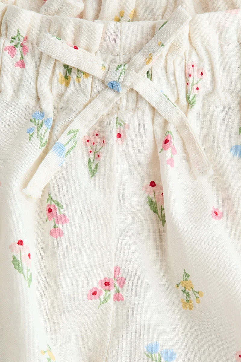 H&M Paper bag shorts