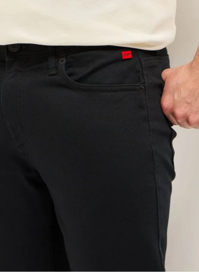 THE BEAR HOUSE  Men's Black Mid-Rise Skinny Fit Jeans Classic Comfort With Modern Style, Perfect For Everyday Casual Looks And Effortless Streetwear Vibes for Men | Best Price UAE