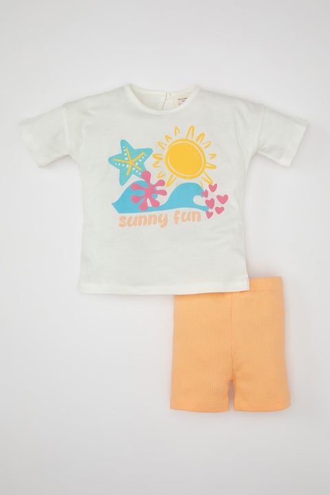 White BabyGirl Baby Girl Printed T-Shirt Shorts 2 Piece Set Casual