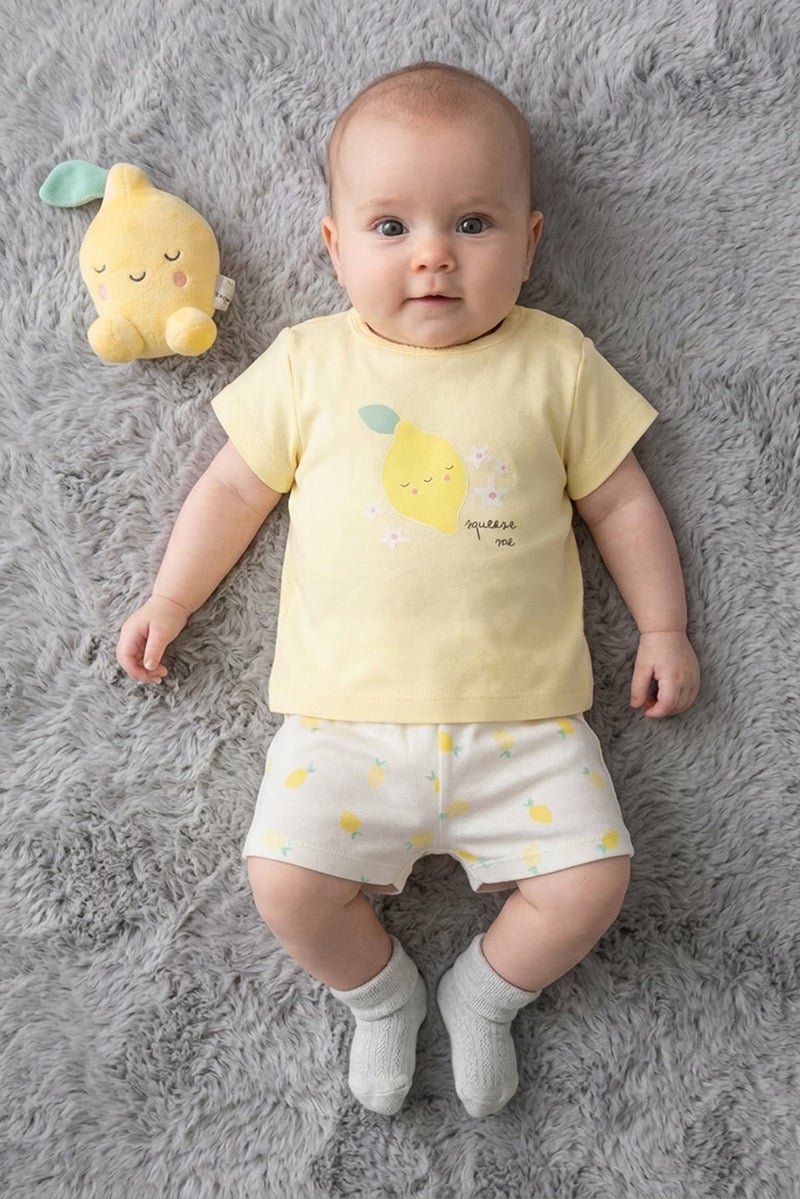 Rock-A-Bye Baby Boutique طقم بنات toddlers مكون من 3 قطع تي شيرت بطباعة جرافيك، شورت ولعبة ليمون فاخرة، متعدد الألوان - Image 1