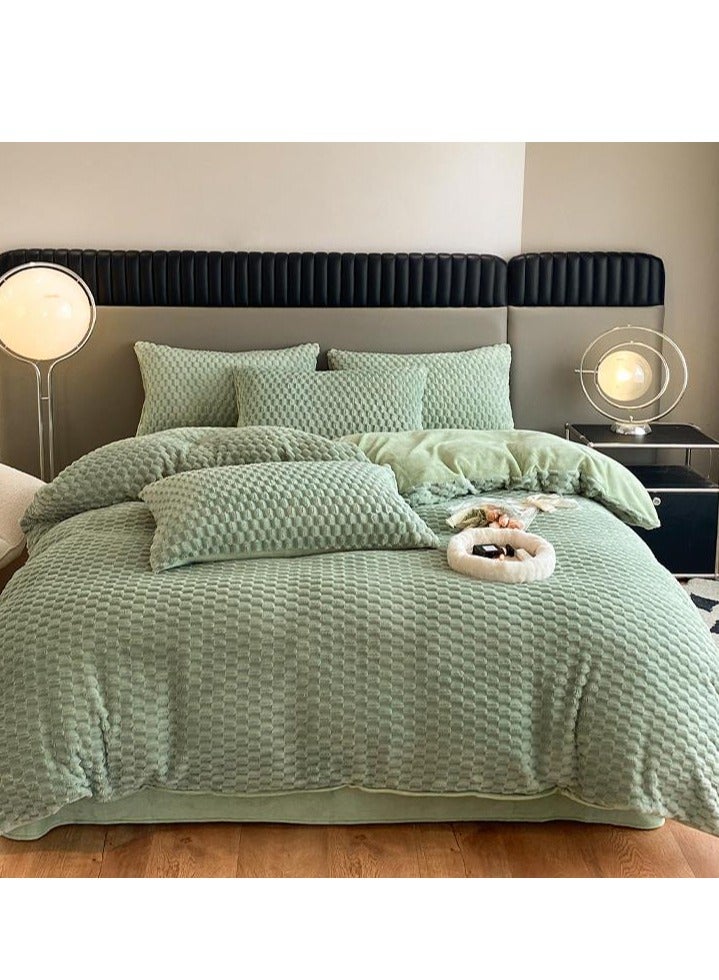 Fitted Sheet Style — ﻿ Carved Velvet Cloth Embroidered Wide Edge Milk Velvet Four Piece Bedding Set - Image 2