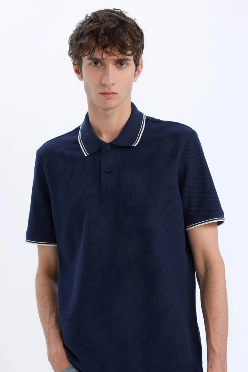 ديفاكتو Regular Fit Short Sleeve Waffle Polo Shirt
