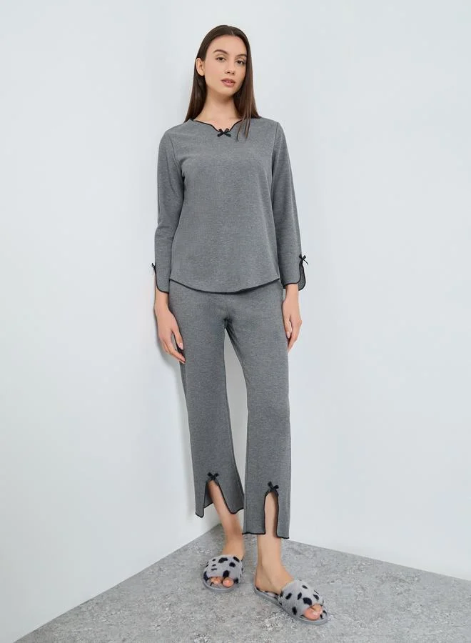 Take Two Take Two Bow Detail V Neck Knit T-Shirt and Pyjama Set