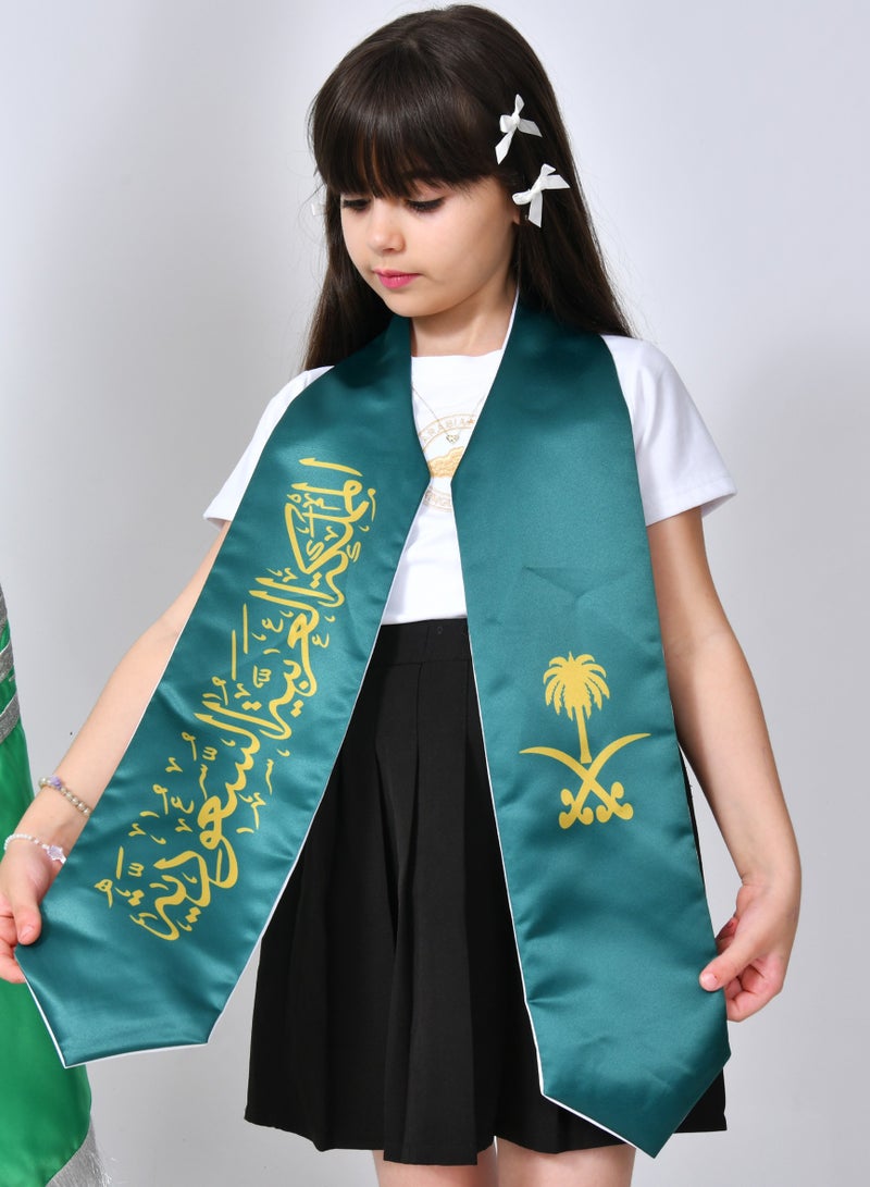 عبايات حوراء وشاح اليوم الوطني بشعار المملكه ذهبي (للأولاد والبنات) - Image 3