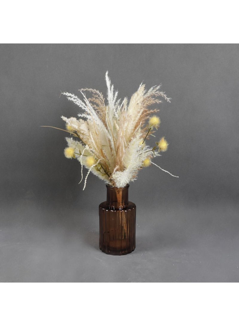 DANUBE HOME زهرة الأقحوان الزجاجية والقماشية في مزهرية زجاجية - ترتيب زهور صناعية أنيق بتصميم واقعي، مثالي لتزيين المنزل، مكتب العمل، مركز طاولة الطعام وهدية فاخرة L 25.4 X W 25.4 X H 46.36Cm